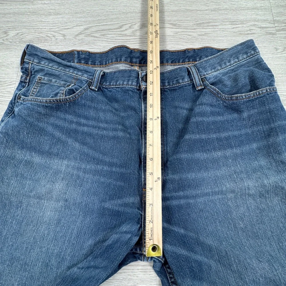 Levis orders ship